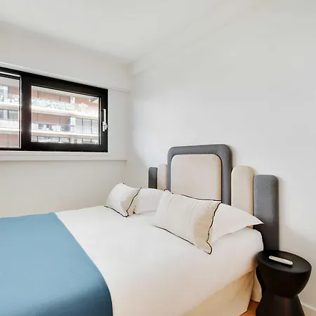 Passy - Eiffel Tower - Amazing 2br With Garden Apartment Paris
