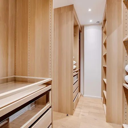 Passy - Eiffel Tower - Amazing 2br With Garden Paris