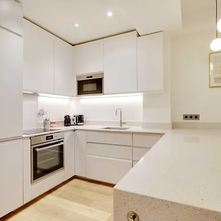 Apartment Passy - Eiffel Tower - Amazing 2br With Garden Paris