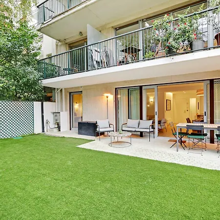 Apartment Passy - Eiffel Tower - Amazing 2br With Garden Paris